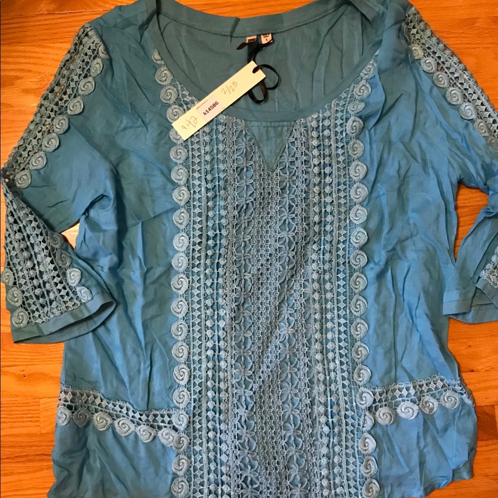 NWT KUT blouse